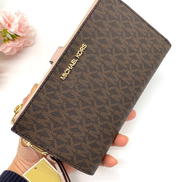 Michael Kors Jet Set Travel Double Zip Wristlet - Brown Signature/ Powder Blush - Picture 3 of 10